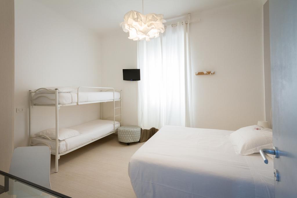 Hotel Spot ヴァラッツェ エクステリア 写真